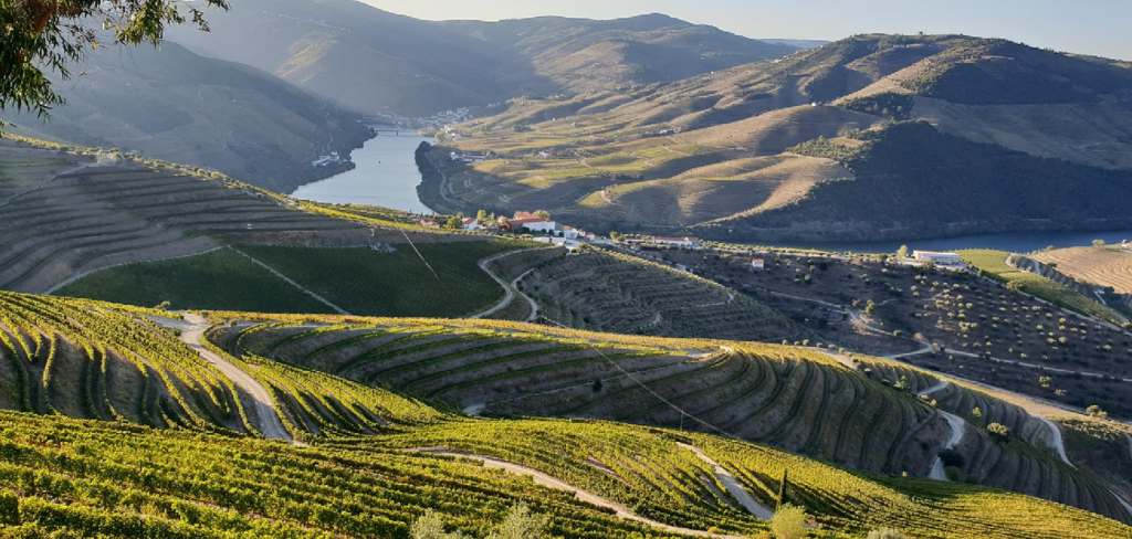 Vallée de Doumo au Portugal expliquée par Hunyvers