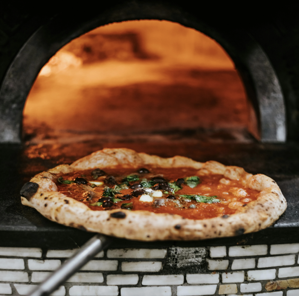pizza italienne - gastronomie locale par Hunyvers